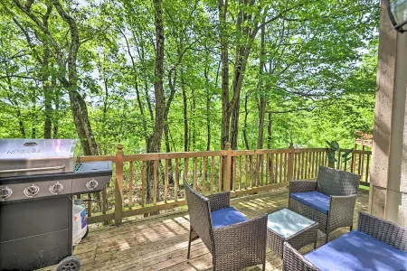 Brand New Modern-Chic Townhome with Deck!