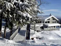 Private Brookside Getaway Hoteles en Plymouth