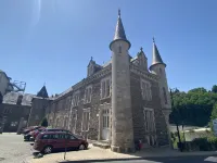 Venez Dormir Dans Lancien Hospice Duzerche