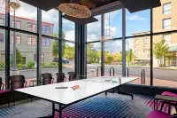 Aloft Portland Downtown Waterfront ME - Airport Shuttle