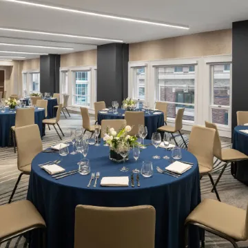 Glass Light Hotel & Gallery, Autograph Collection