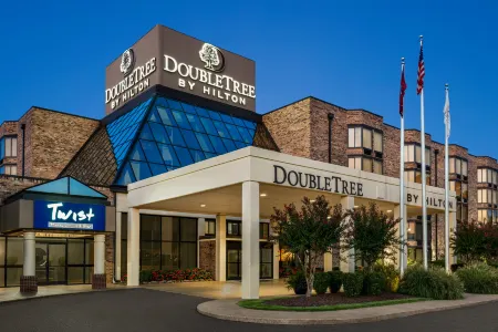 DoubleTree by Hilton Hotel Jackson