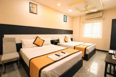 Hotel Rathnavel Towers Annex Hotels near Pallavaram Lake