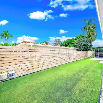 Private Home! Large Open Backyard+Close 2 Beach!