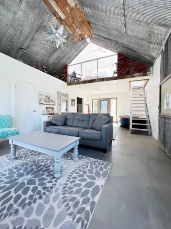 Near Culver Academies - Lake Maxinkuckee - Notre Dame & South Bend!