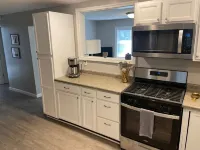 15 Min Walk to Notre Dame! Charming Cottage