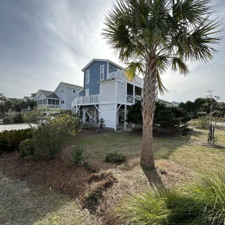 Pelican Hub, a beach house in beautiful Sunset Beach, 1 block from beach access!