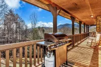 Luxurious Hidden Valley Lodge - Blue Ridge Mountain Retreat!