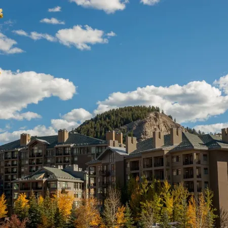 Luxury Westin Resort and Spa Ski-in/out, sleeps 8, Mountain Views