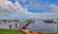 On the Gulf! Luxury 4/3 with 2 Master Bedrooms, Pool and Spa and Dock!