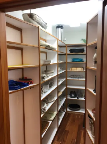 Luxury Home, A/C, Heated Pool, Gourmet Kitchen, 4BR 6 Bath, 3 Master Suites.