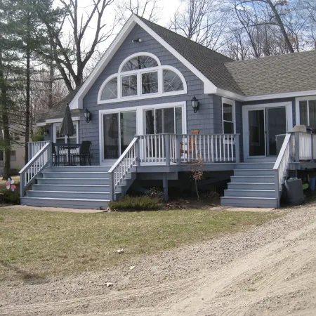 Waterfront Home on the Beach. Ossipee Lake Отели в г. Оссипи