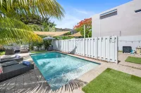 Poolside Sanctuary 4B 4B Heated Pool ,Jacuzzi 1Gb Internet.