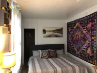 Modern-Bohemian quarters - King Bed-Washer/Dryer Hotels near The Schenectady Trading Company