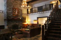 Spacious 4Br/4Bth Lodge With Ice Skating Pond, Heated Pool, 3 Min Walk To Ski