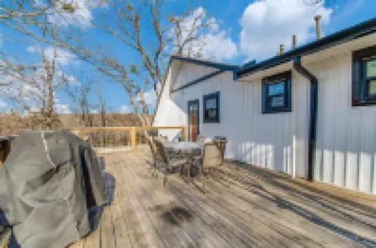 The Barrel House on Lake Texoma