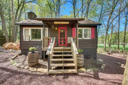 Rustic cabin at the rock.