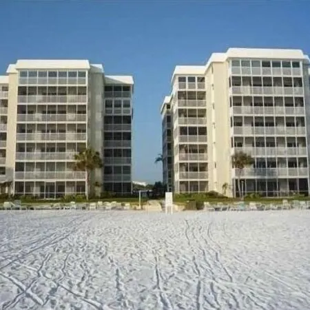 Crescent Arms Luxurious Beach Condo on Siesta Key 605 South with Gulf View