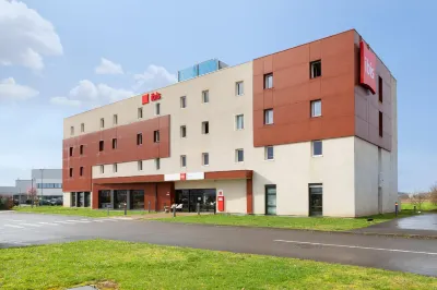 Ibis Douai Dechy Отели в г. Эстре