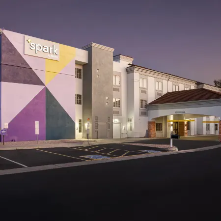 Spark by Hilton Glendale Phoenix North
