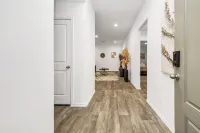 Rammies 3-bedroom Cozy house with community Pool Access in Fulshear