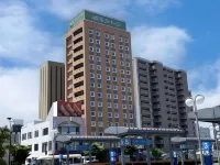 Hotel Route-Inn Hirosaki Ekimae فنادق في 
