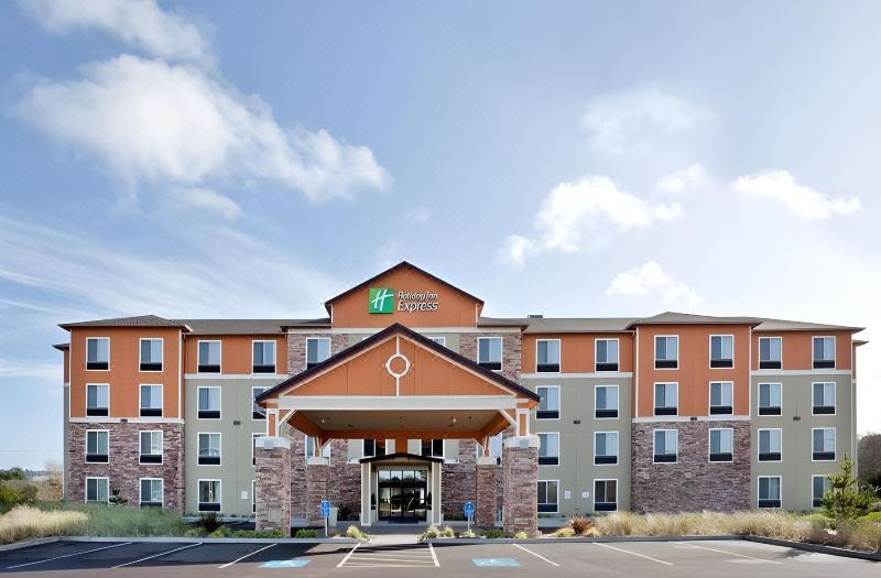 Holiday Inn Express & Suites Newport by IHG