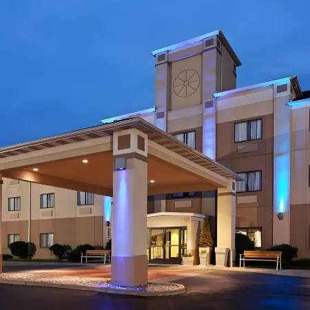 Holiday Inn Express ADRIAN by IHG
