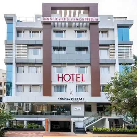 Elegant Hotel Отели рядом с достопримечательностью «Район Даба-Гарденс»