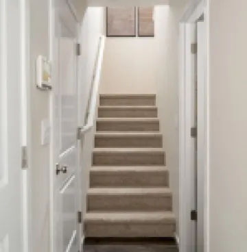 Urban Zen - 4 Bedroom Home - Kennewick