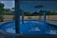Retreat Heritage - Pools