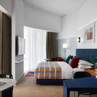 Kimpton MAIN FRANKFURT by IHG メイン タワー周辺のホテル
