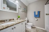 Centrally Located 3BR 2BA - !