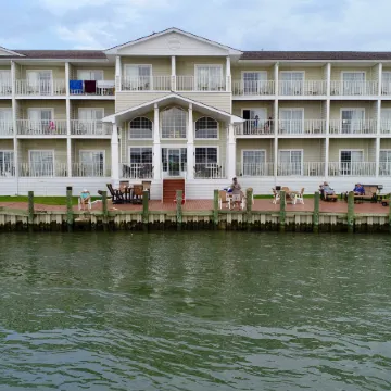 Hampton Inn & Suites Chincoteague-Waterfront