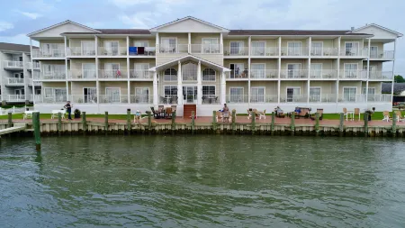 Hampton Inn & Suites Chincoteague-Waterfront
