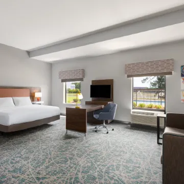 Hampton Inn & Suites Savannah-Airport