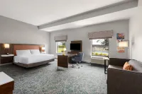 Hampton Inn & Suites Savannah-Airport