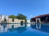 Manacá Hotel - parking