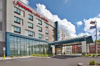 Hampton Inn & Suites by Hilton Indianapolis South Greenwood Hotels near Walmart Supercenter