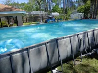 Charming 3-bedroom house with POOL, Firepit & WiFi / close to beach