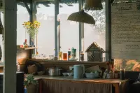 Cú Trên Cây Homestay