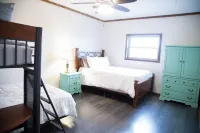 Sandstone Point Vacation Cabin - McConnelsville