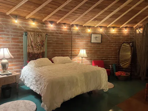 Elegant magical rustic round house by Saguaro National Park