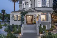 The George - Luxury Boutique Inn