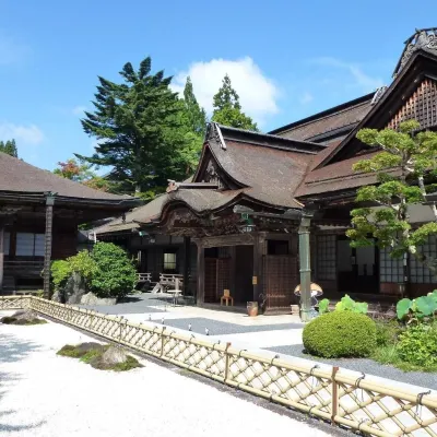 Koyasan Shukubo Yochiin Hotels near Koyasan Station