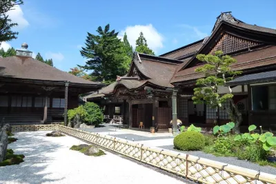 Koyasan Shukubo Yochiin Các khách sạn ở Koya