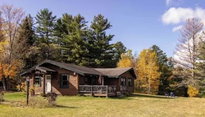 Tamarack Cottage Welcomes You ! STR # 200283 Hotels near John Brown Farm State Historic Site