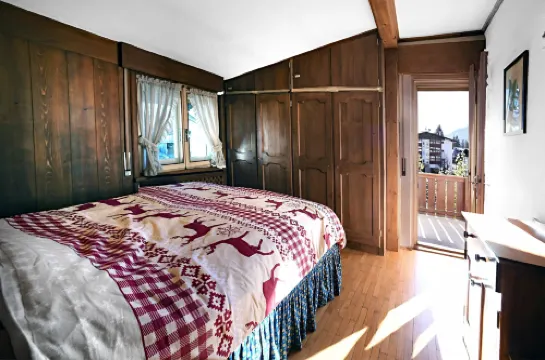 科爾蒂納丹佩佐杜埃維特之家