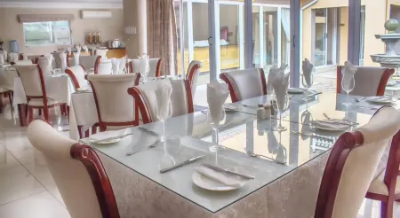 Lakeview Boutique Hotel & Conference Center