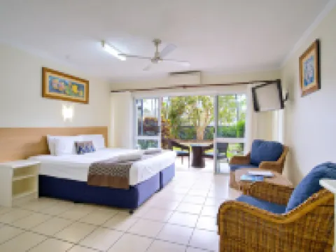 Cairns Queenslander Hotel & Apartments Hotels in Cairns North